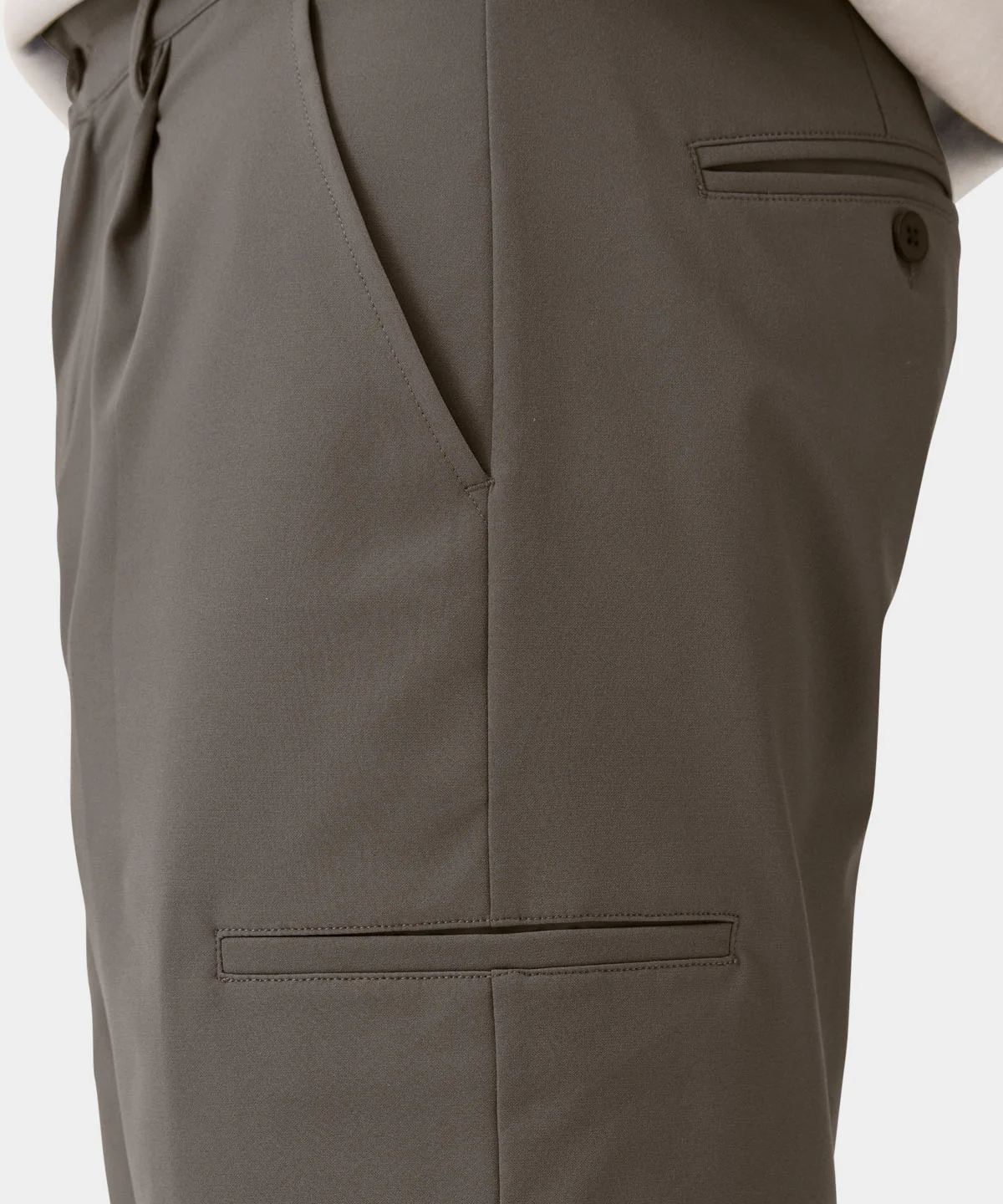 Pleated Players Shorts - Brown - Image 4